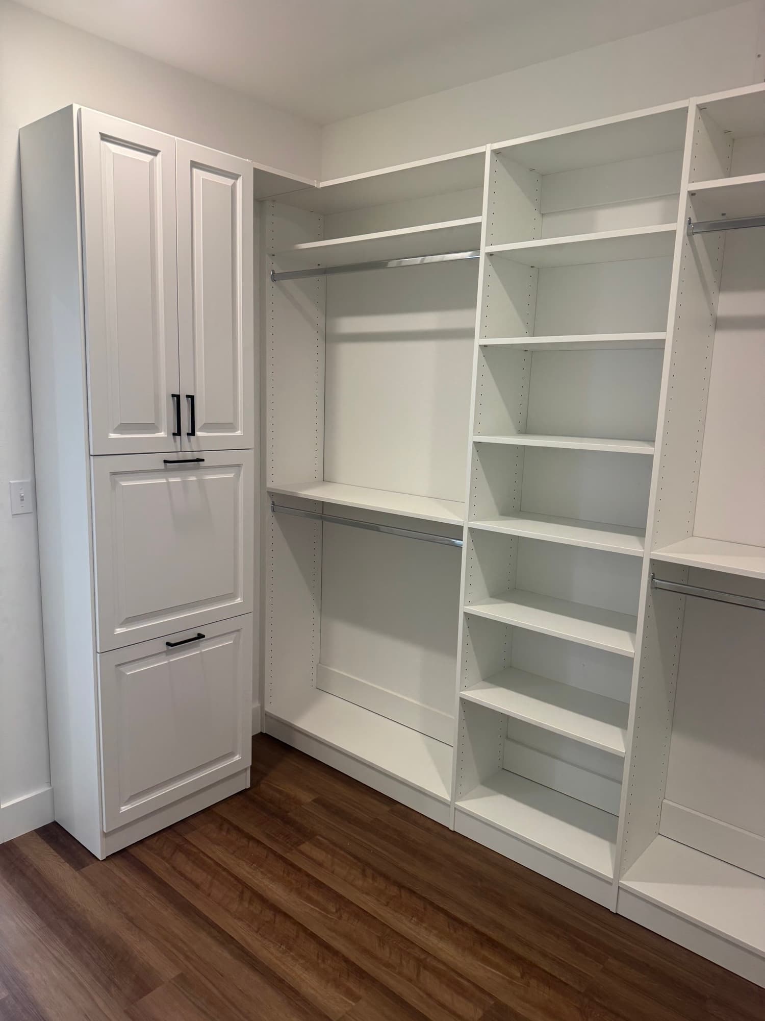 Full mudroom with laundry integration in Jefferson City, MO