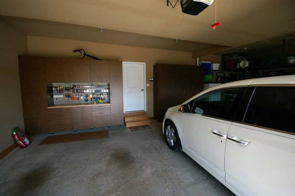 Garage workshop cabinets